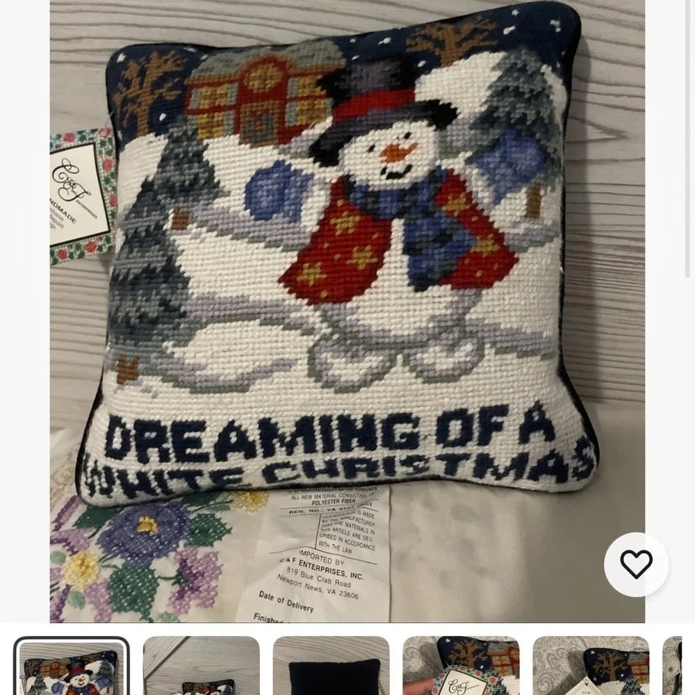 Beautiful Christmas Throw Pillow Needlepoint Frosty Snowman